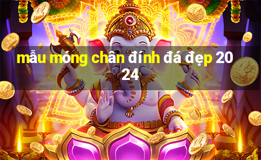 mẫu móng chân đính đá đẹp 2024