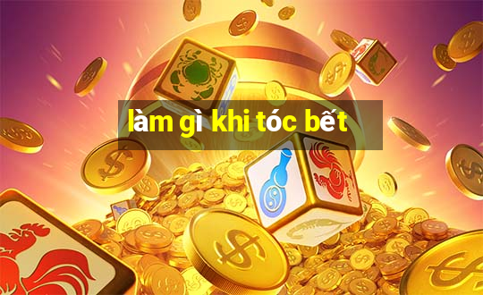 làm gì khi tóc bết