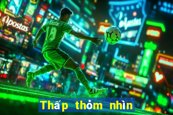 Thấp thỏm nhìn vào trang wed