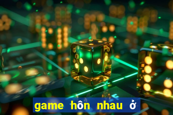 game hôn nhau ở bãi biển