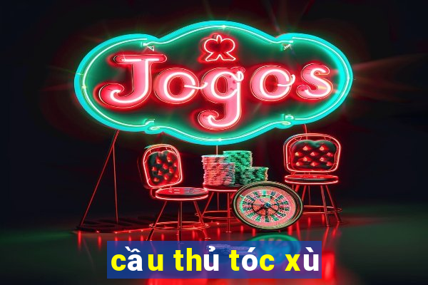 cầu thủ tóc xù